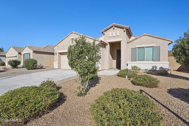 13554 W BRILES Road, Peoria, AZ 85383