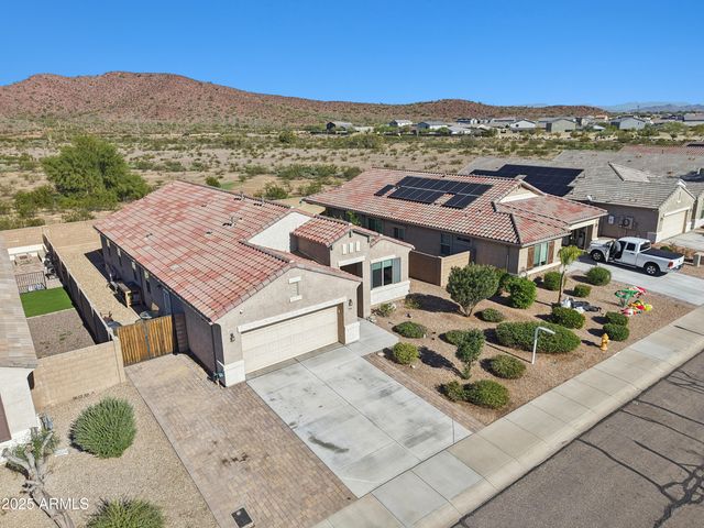 13554 W BRILES Road, Peoria, AZ 85383