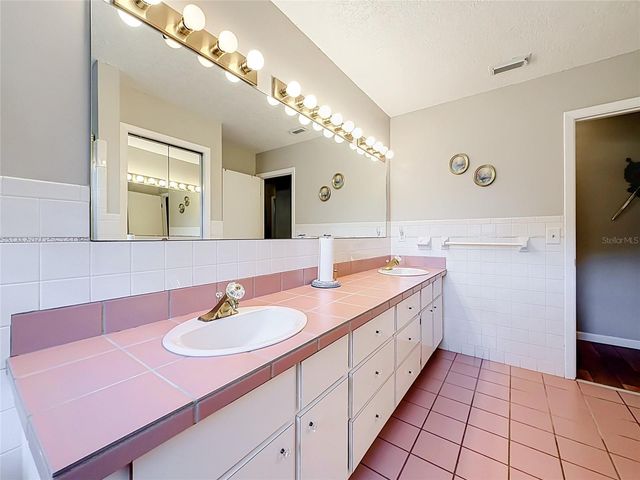 1112 CABALLO ROAD, Leesburg, FL 34748