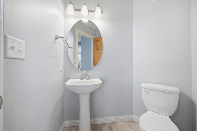 4195 Furnberg Place S, Fargo, ND 58104