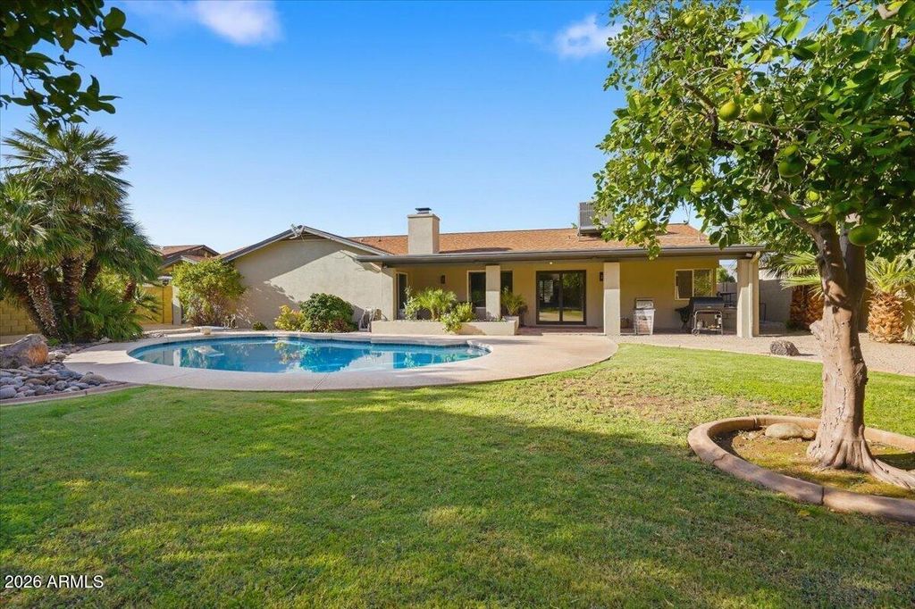 1001 E AIRE LIBRE Avenue, Phoenix, AZ 85022 — exterior