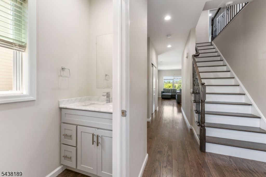 78 Valerie Dr 78, Manville Boro, NJ 08835 — photo 4