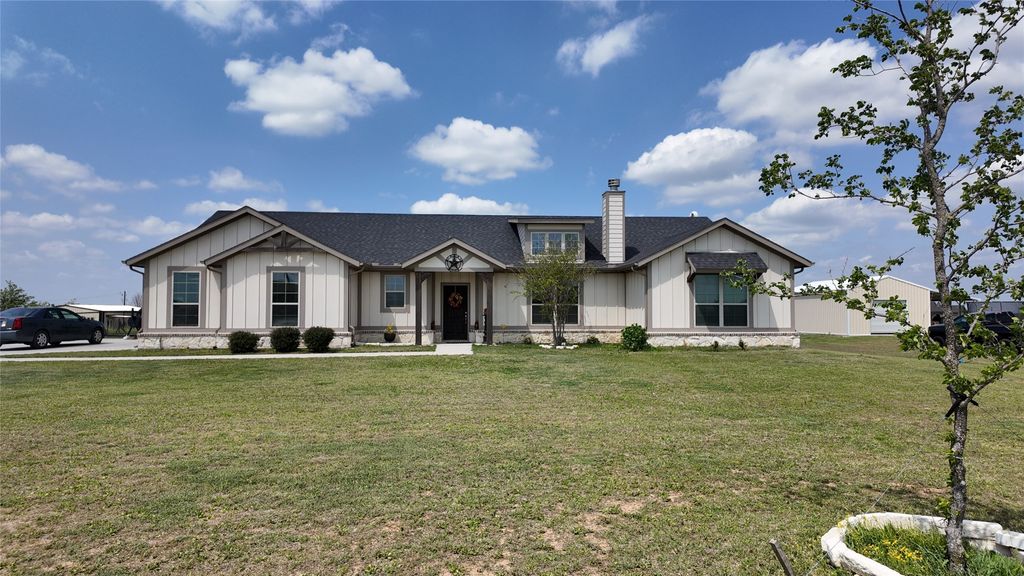 2267 County Road 4010, Decatur, TX 76234