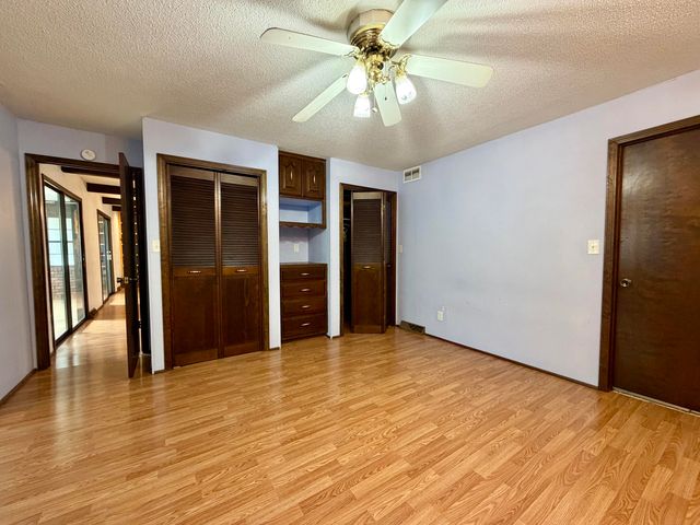 1018 S Lillian Avenue, Bolivar, MO 65613