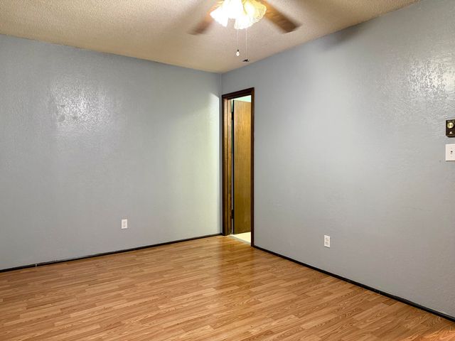 1018 S Lillian Avenue, Bolivar, MO 65613