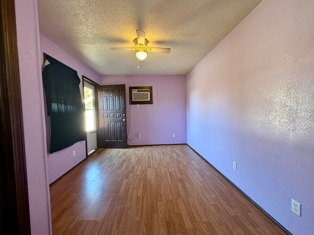 1018 S Lillian Avenue, Bolivar, MO 65613