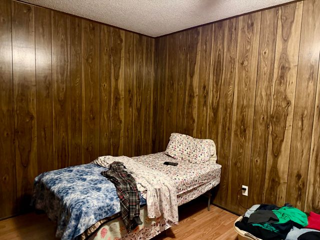 1018 S Lillian Avenue, Bolivar, MO 65613