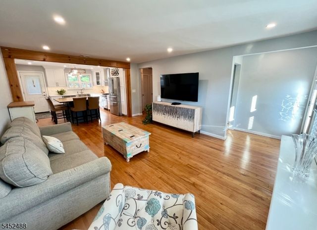 410 Lexington Ave, Cranford Twp., NJ 07016