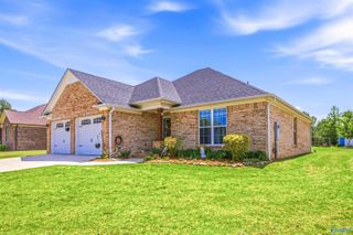 16104 Kyle Moran Drive, Athens, AL 35614