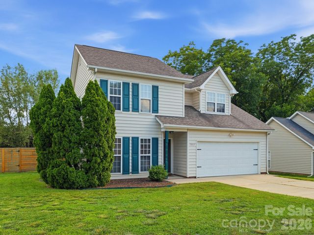 7313 Mapleridge Drive, Charlotte, NC 28210
