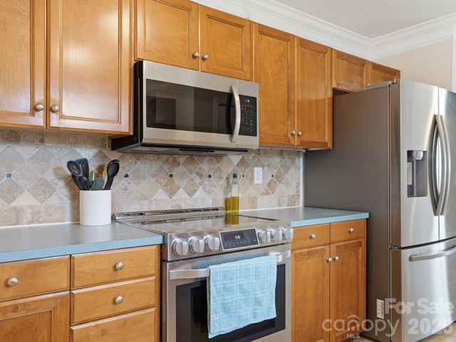 7313 Mapleridge Drive, Charlotte, NC 28210