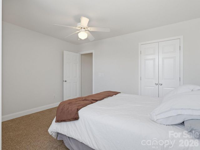 7313 Mapleridge Drive, Charlotte, NC 28210