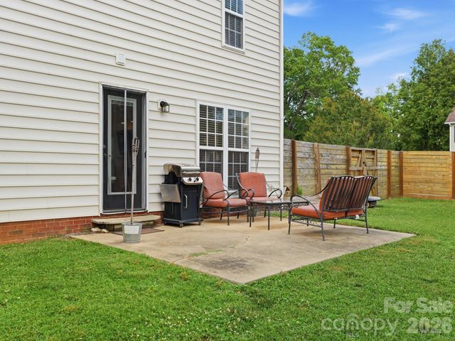 7313 Mapleridge Drive, Charlotte, NC 28210