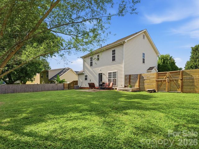 7313 Mapleridge Drive, Charlotte, NC 28210