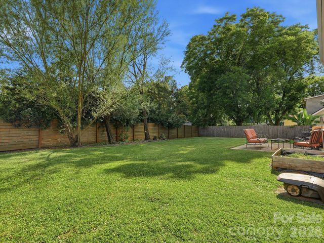 7313 Mapleridge Drive, Charlotte, NC 28210
