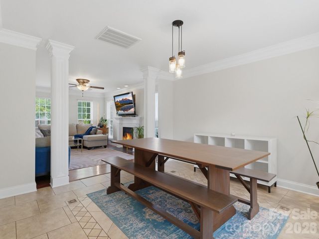 7313 Mapleridge Drive, Charlotte, NC 28210