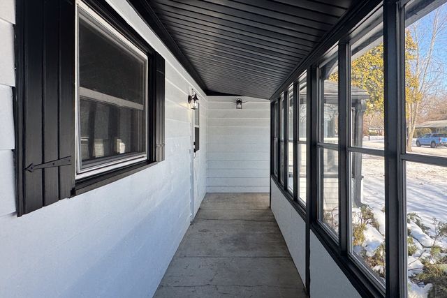 1424 Comanche Drive, Rockford, IL 61107