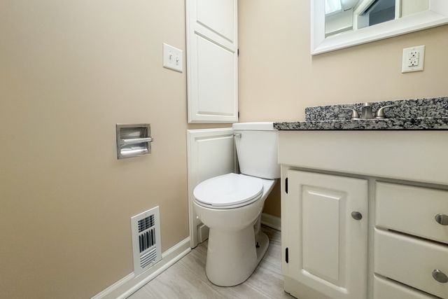 1424 Comanche Drive, Rockford, IL 61107