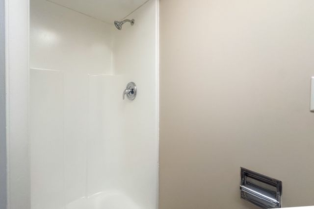 1424 Comanche Drive, Rockford, IL 61107