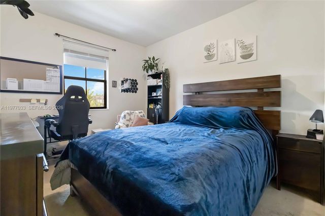 10268 NW 88th Ter, Doral, FL 33178