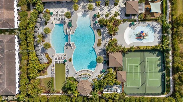 10268 NW 88th Ter, Doral, FL 33178