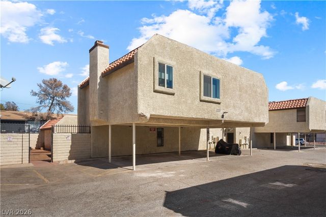 2201 Sun Avenue D, North Las Vegas, NV 89030