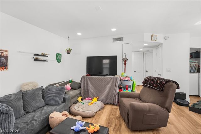 2201 Sun Avenue D, North Las Vegas, NV 89030