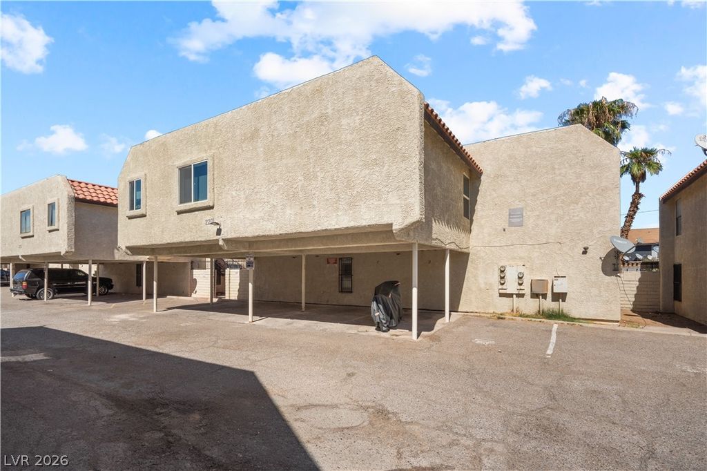 2201 Sun Avenue D, North Las Vegas, NV 89030