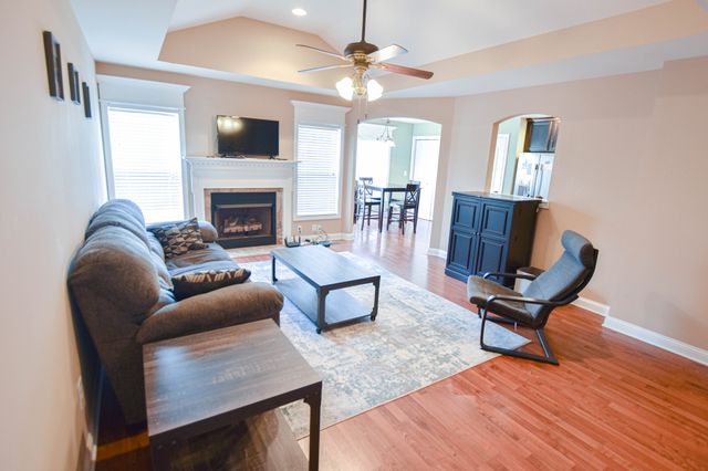 636 White Face Drive, Clarksville, TN 37040