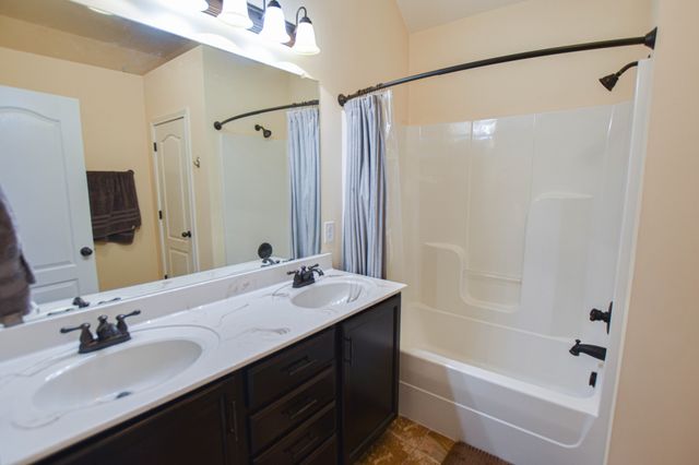 636 White Face Drive, Clarksville, TN 37040