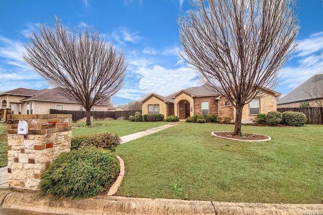 708 34th Street, Hondo, TX 78861