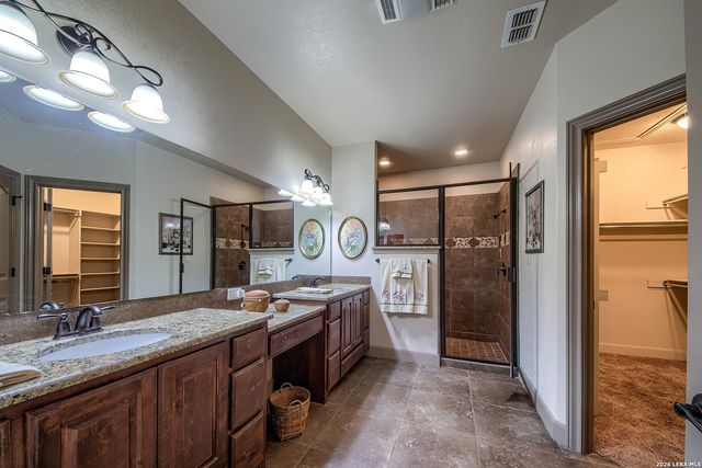 708 34th Street, Hondo, TX 78861