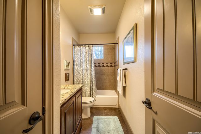 708 34th Street, Hondo, TX 78861