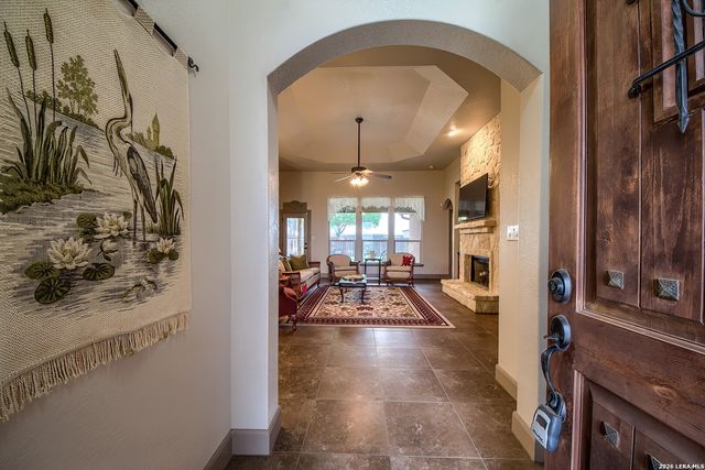 708 34th Street, Hondo, TX 78861