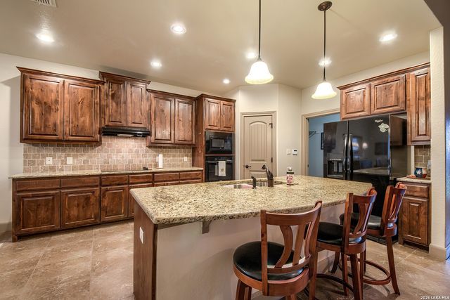 708 34th Street, Hondo, TX 78861