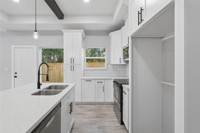 18434 Fannin Road, Willis, TX 77378
