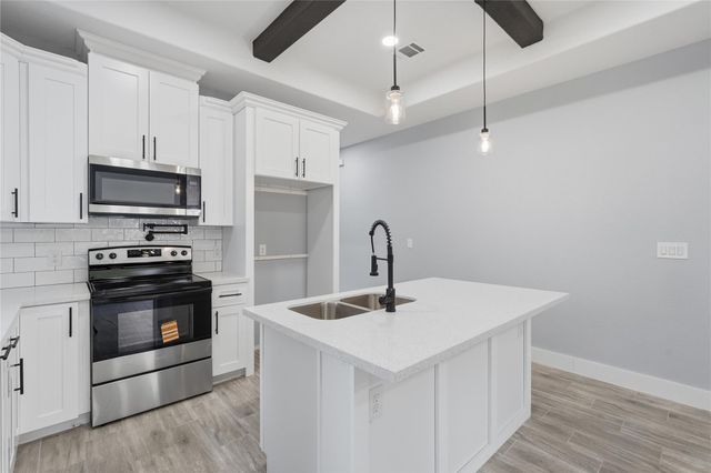 18434 Fannin Road, Willis, TX 77378
