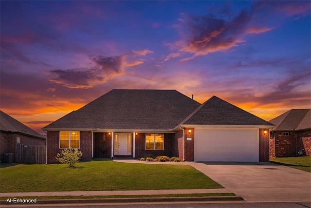 204 Monroe Street, Centerton, AR 72719