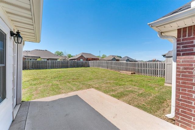 204 Monroe Street, Centerton, AR 72719