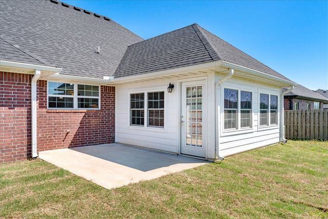 204 Monroe Street, Centerton, AR 72719