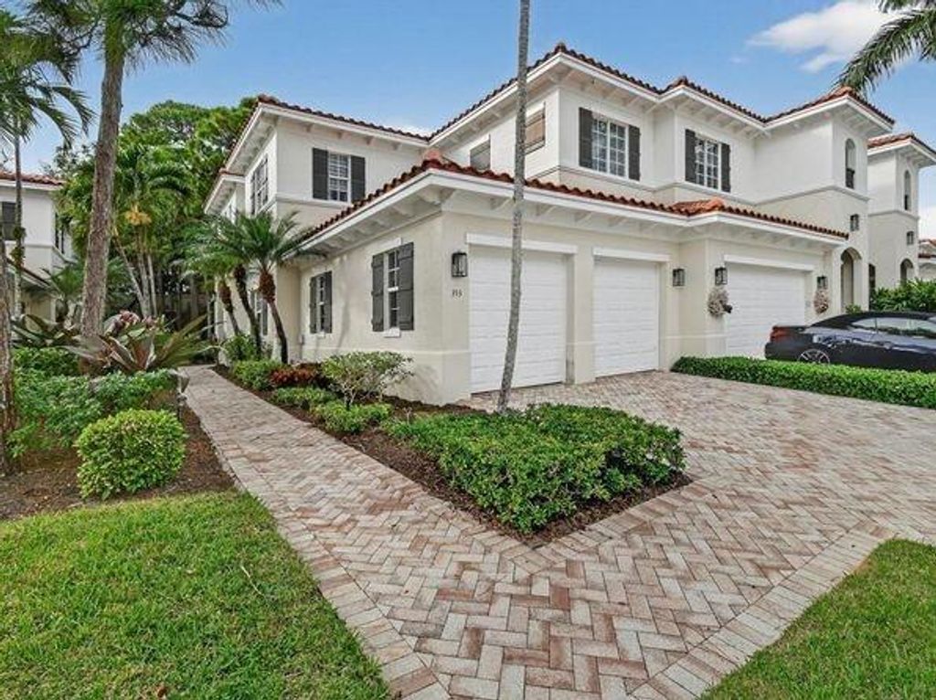 353 Chambord Terrace, Palm Beach Gardens, FL 33410