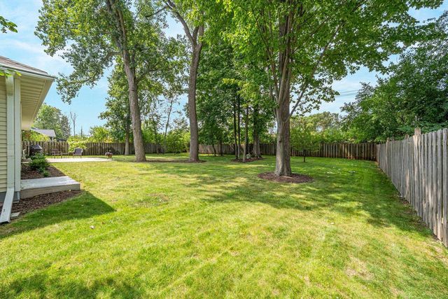 1790 GARNET COURT, Menasha, WI 54952