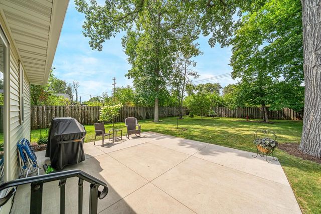 1790 GARNET COURT, Menasha, WI 54952