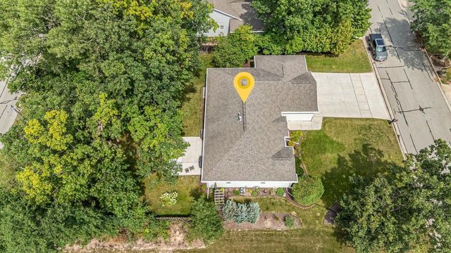 1790 GARNET COURT, Menasha, WI 54952