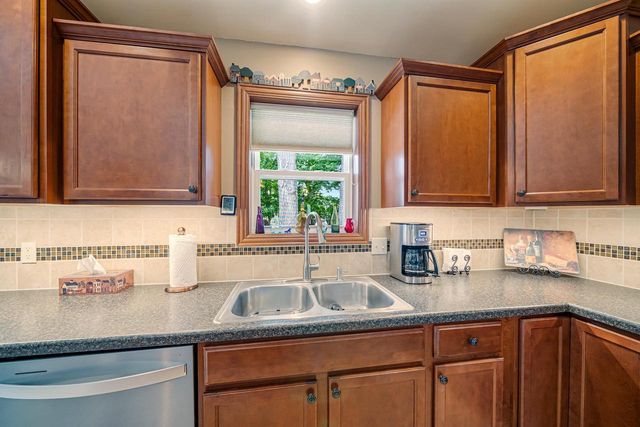 1790 GARNET COURT, Menasha, WI 54952
