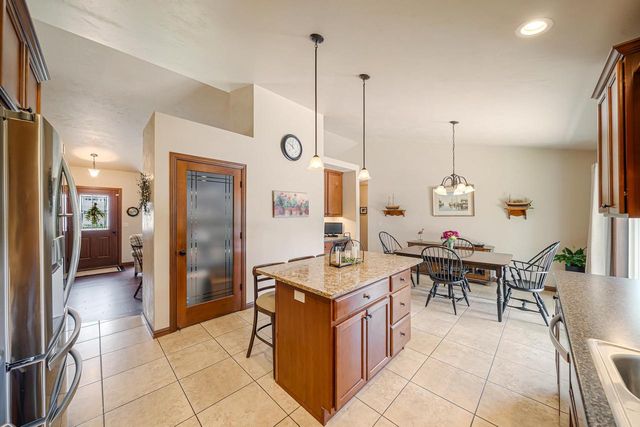 1790 GARNET COURT, Menasha, WI 54952