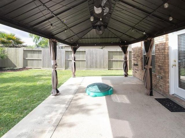 2144 Salt Marsh Court, League City, TX 77573