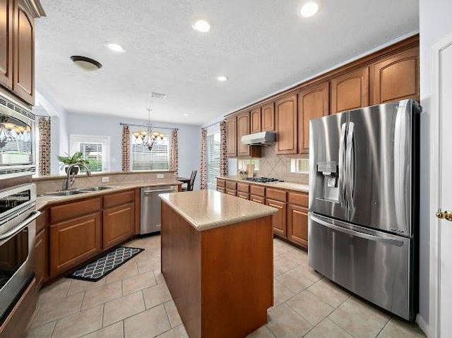 2144 Salt Marsh Court, League City, TX 77573