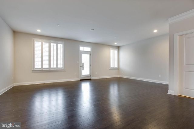 8526 PINE SPRINGS DR, Severn, MD 21144