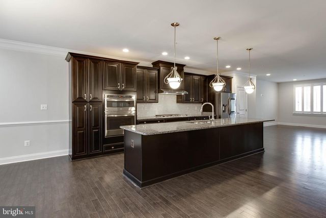 8526 PINE SPRINGS DR, Severn, MD 21144